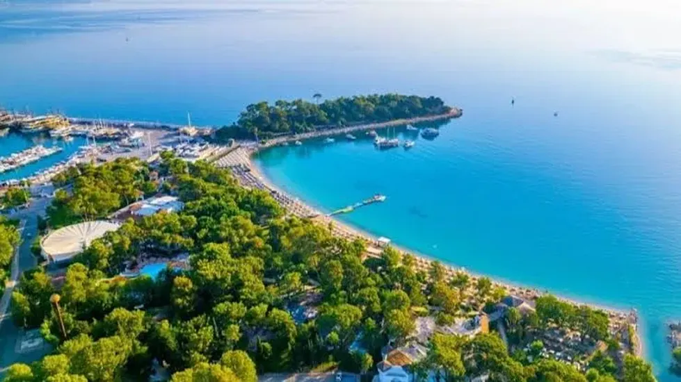 Antalya Airport (AYT) to Kemer Center VIP Transfer